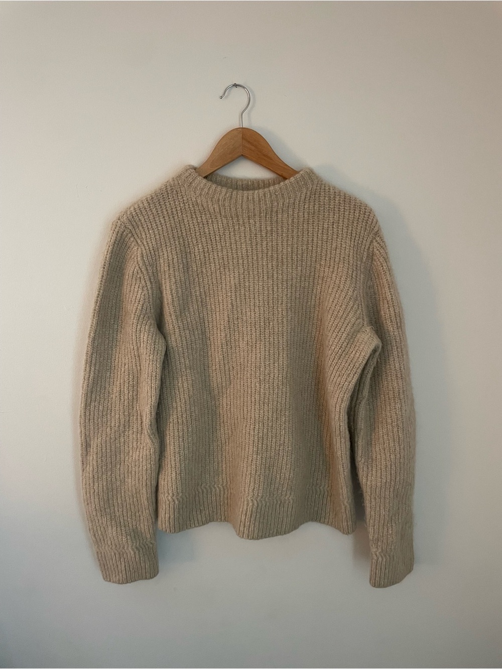Arket Cozy Women's Crewneck Sweater in Beige